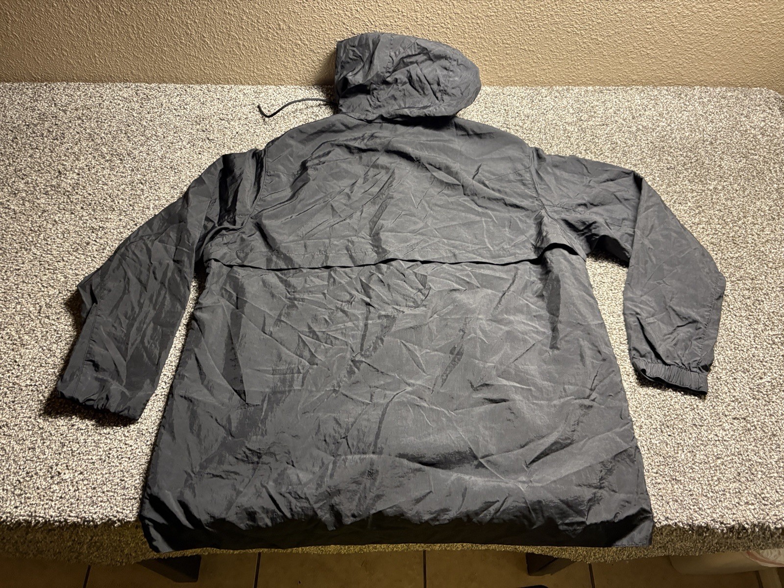 Nike Windbreaker Full Zip Jacket Mens 2XL Black Nylon Hooded Lightweight 928857