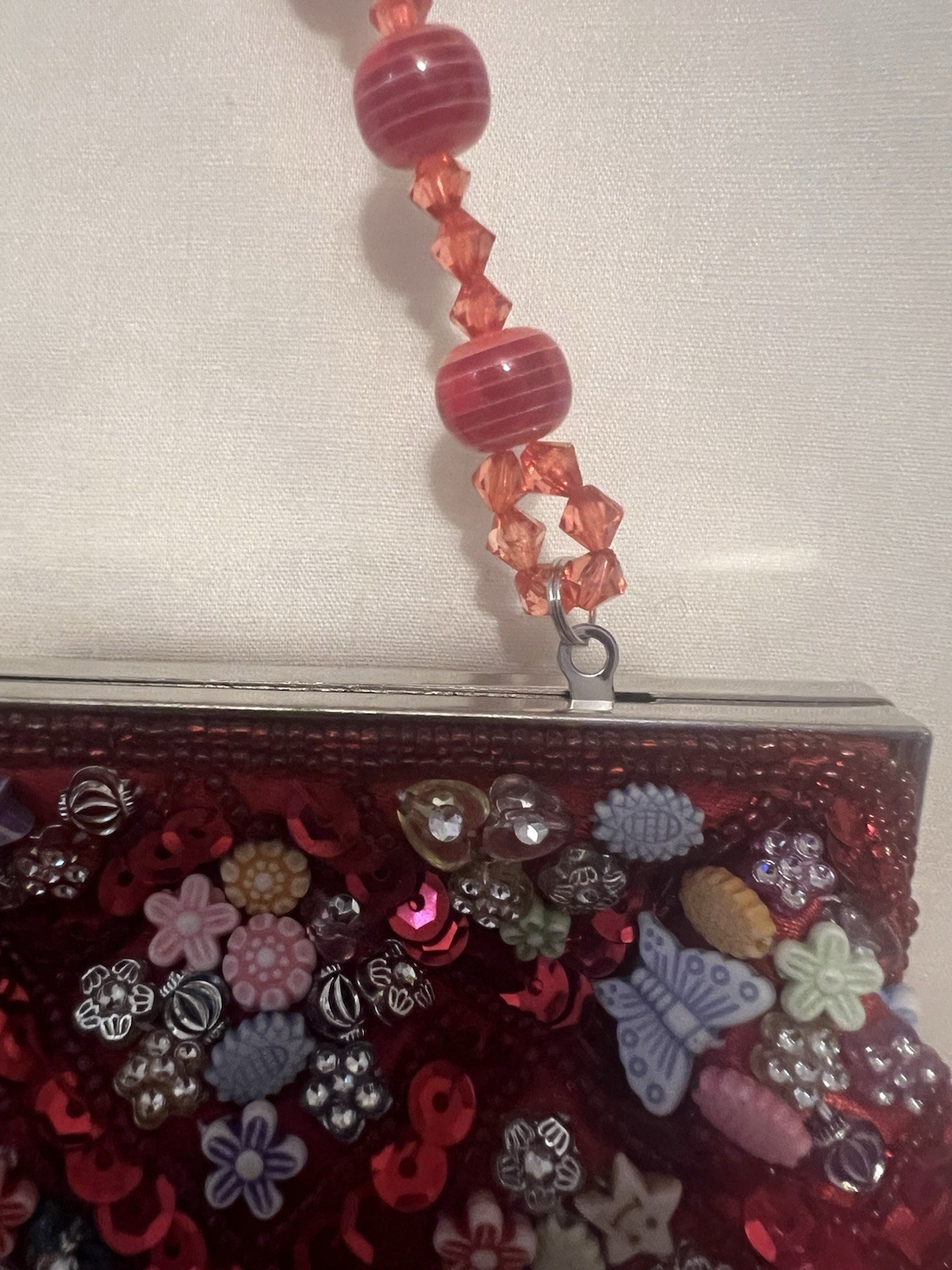 NEW Red Beaded Sequin Floral Lock Clutch satin Lined three lengths