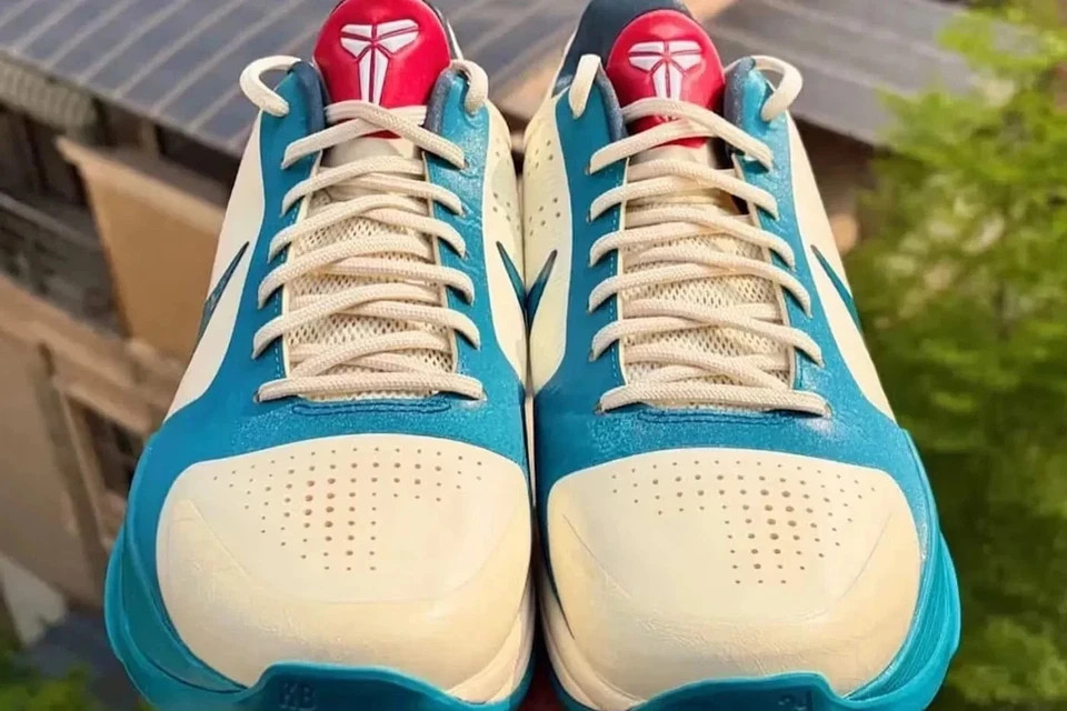 Caitlin Clark x Kobe 5 Protro “Coconut Milk” Size US 7-13 for Men