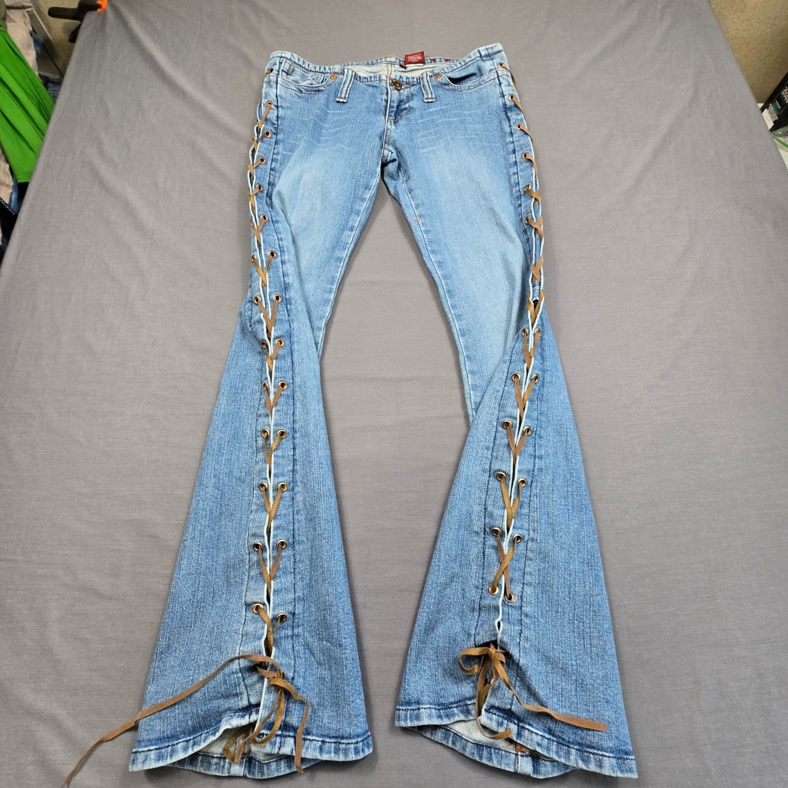 Vintage Y2K 90s Bongo Size 7 Lace-Up Low Rise Flare Jeans Festival Denim Boho