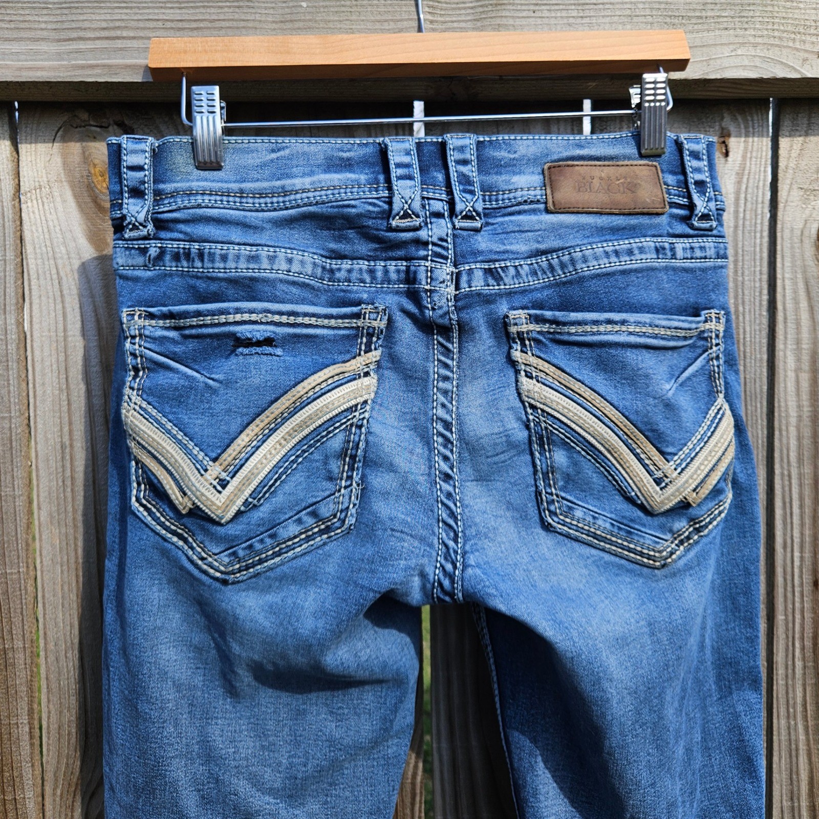 Buckle Black Fit No 3 Bootleg Jeans Mens 31R Medium Wash Embroidered Blue Denim