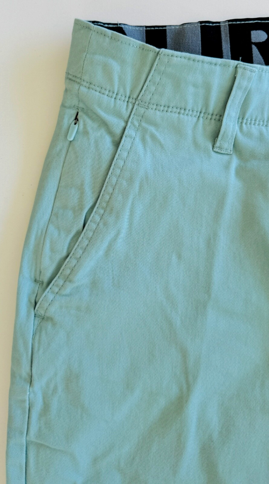IRON CO Men’s Stretch Shorts (SIZE 32) Flex Waist Flat Front SPEARMINT GREEN New