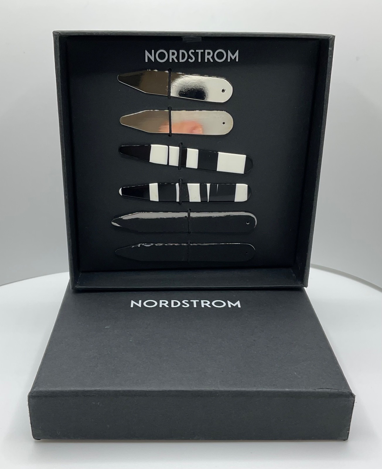 Nordstrom Collar Stays Boxed Set Assorted Sizes Plastic Metal NIB 0526-02