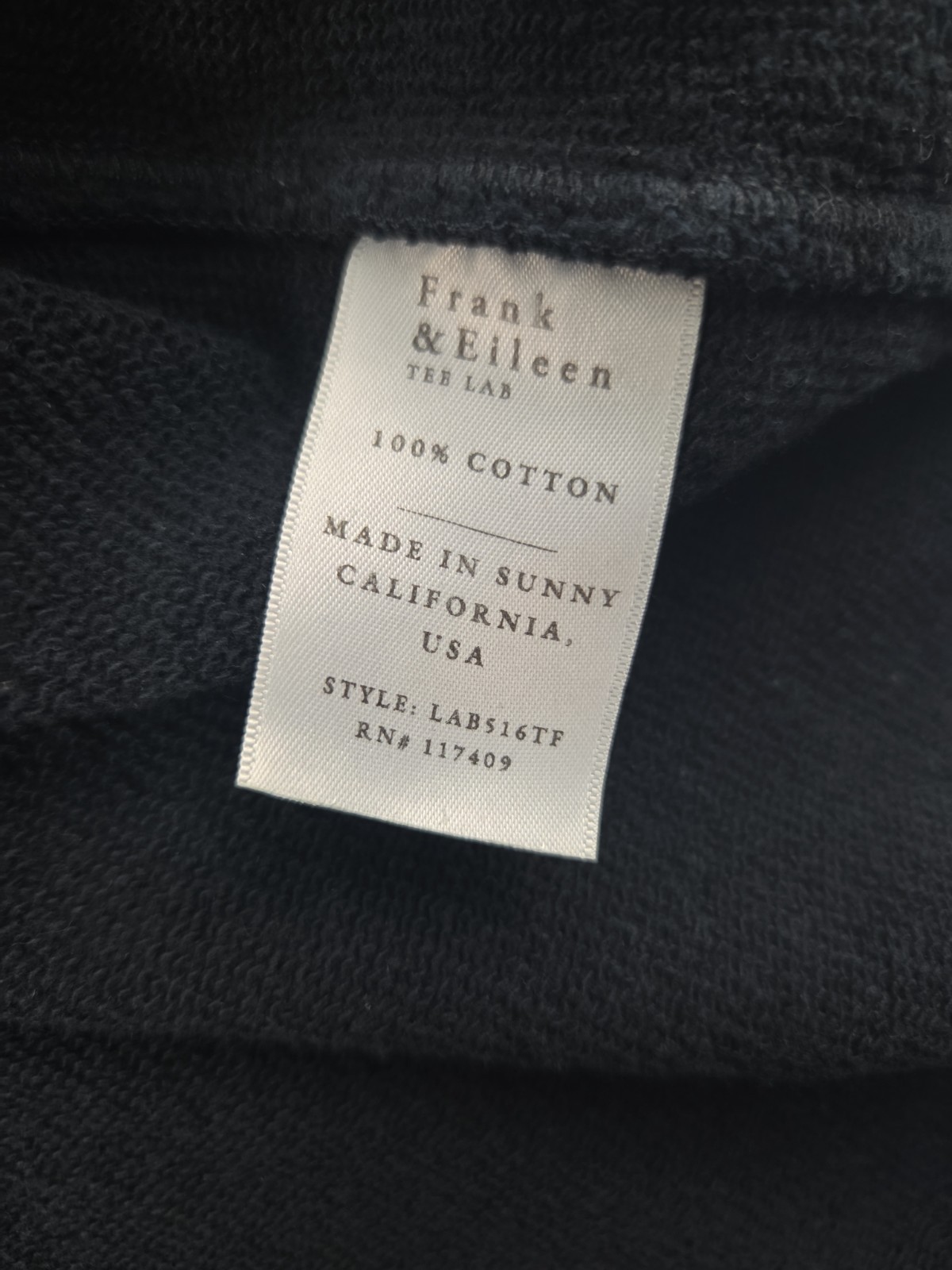 Frank & Eileen Sweatshirt XL Black Effie Capalet Raw-Edge Wide Crewneck
