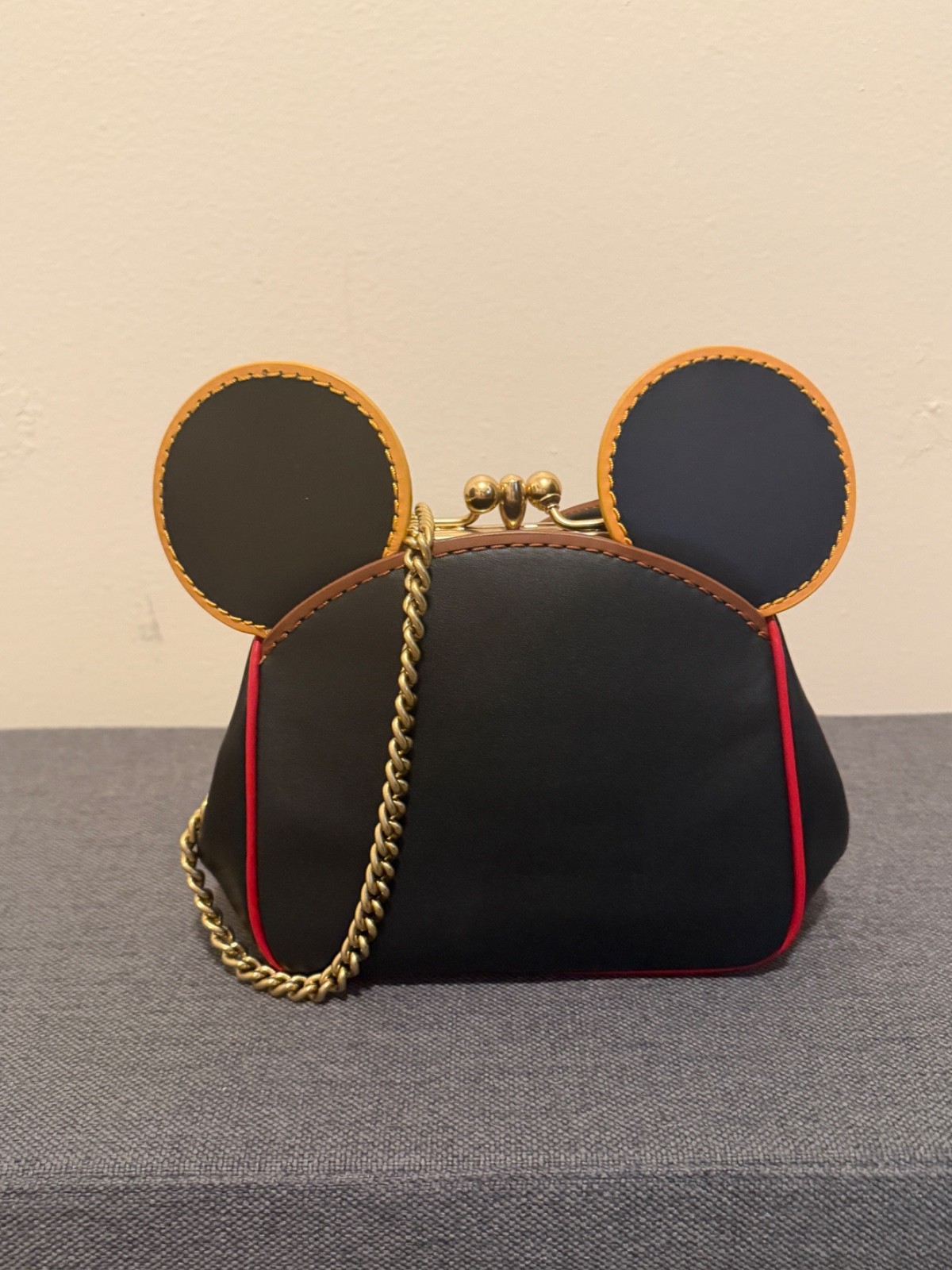 Coach x Disney x Keith Haring Mickey Mouse Kisslock Crossbody Bag 4720 Rare Coll