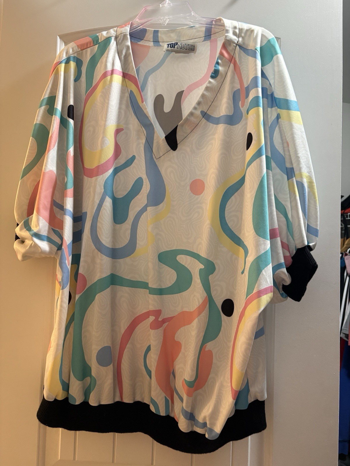80s Top Notch Plus Size 3XL Batwing Abstract V-Neck Short Sleeve Pullover Blouse