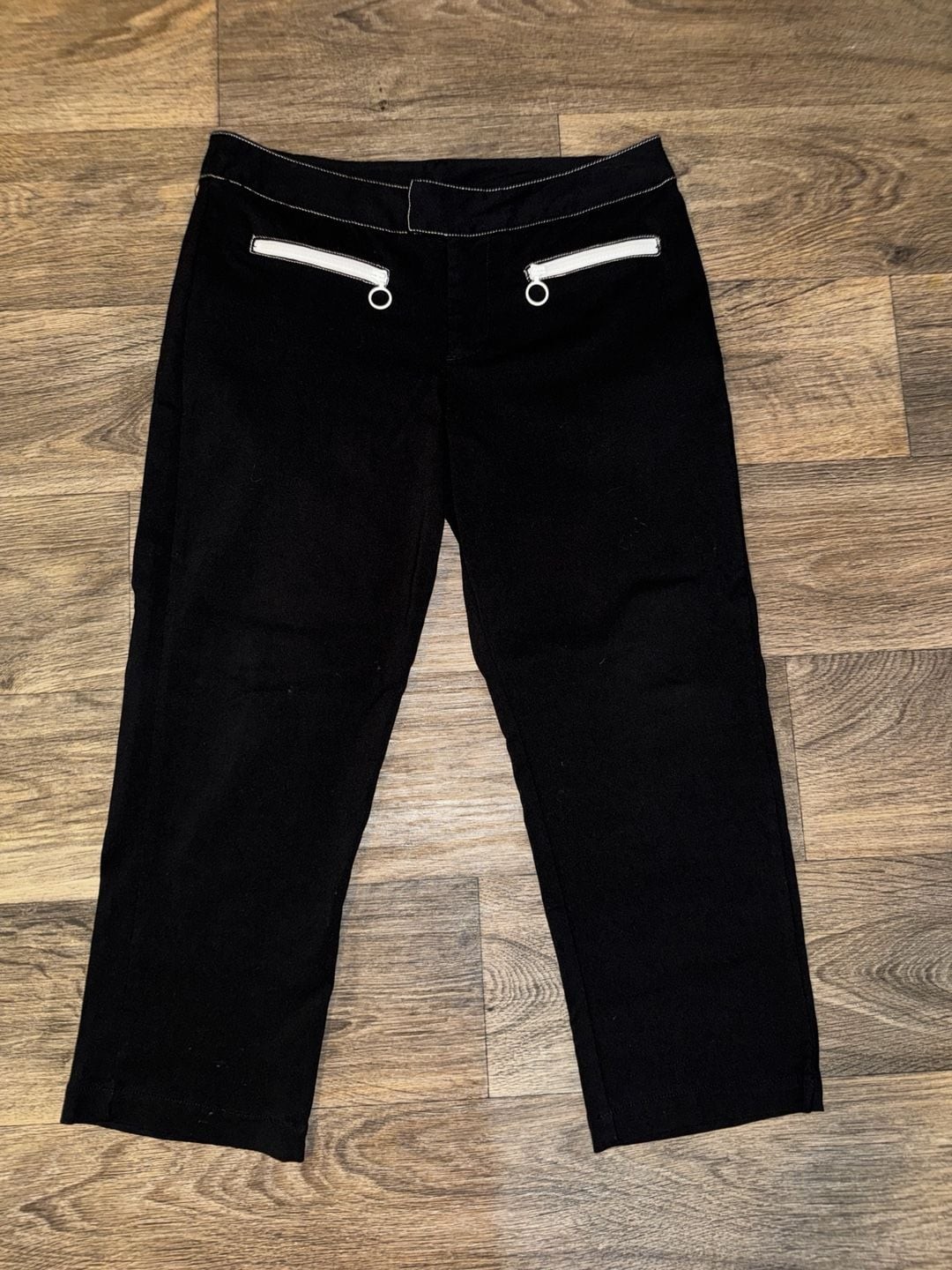 Xhilaration Vintage Y2K Black Cropped Capri Pants with Ring Pull Front Zippers