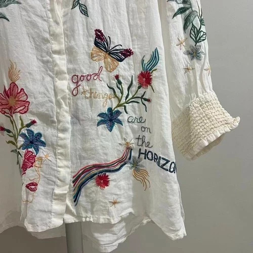 NWOT Johnny Was 100% Ramie Embroidered Floral Button-Down Tunic Shirt Blouse S