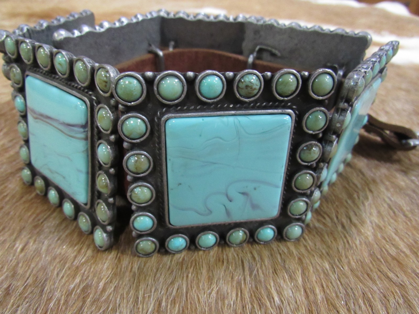 Double D Ranch Four Corners Concho Belt Size L EUC