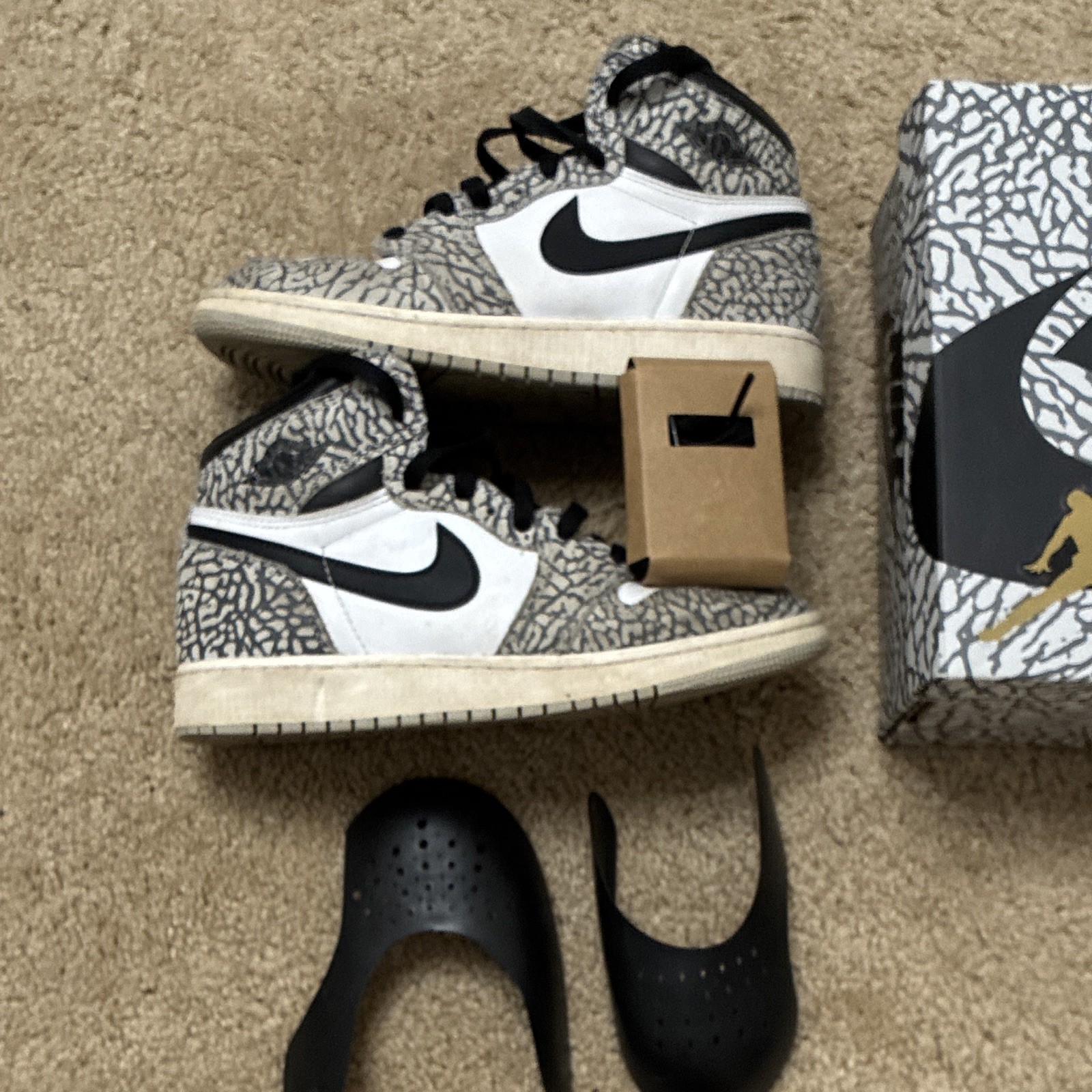 Jordan Air Jordan 1 Retro High OG GS FD1437-052 Gray/White/Black 5y