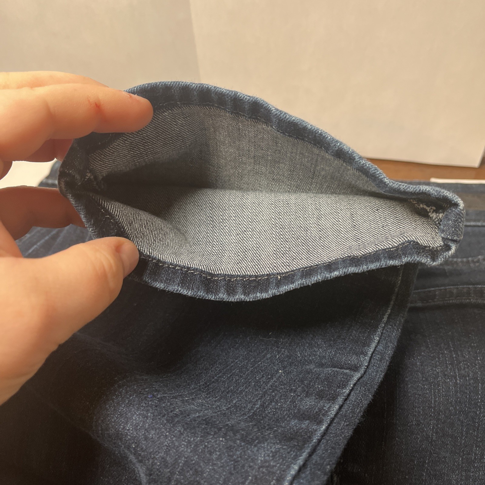 Lee Classic Fit Size 6 Medium Dark Wash No Rips Or Frays Great Condition