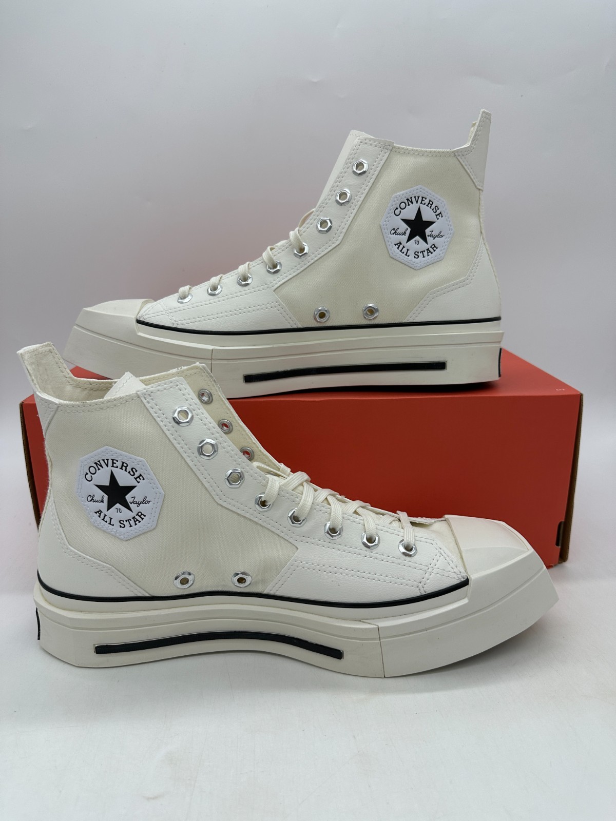Converse Chuck 70 De Luxe Squared Men’s Size 10 White Athletic Shoes A06436C