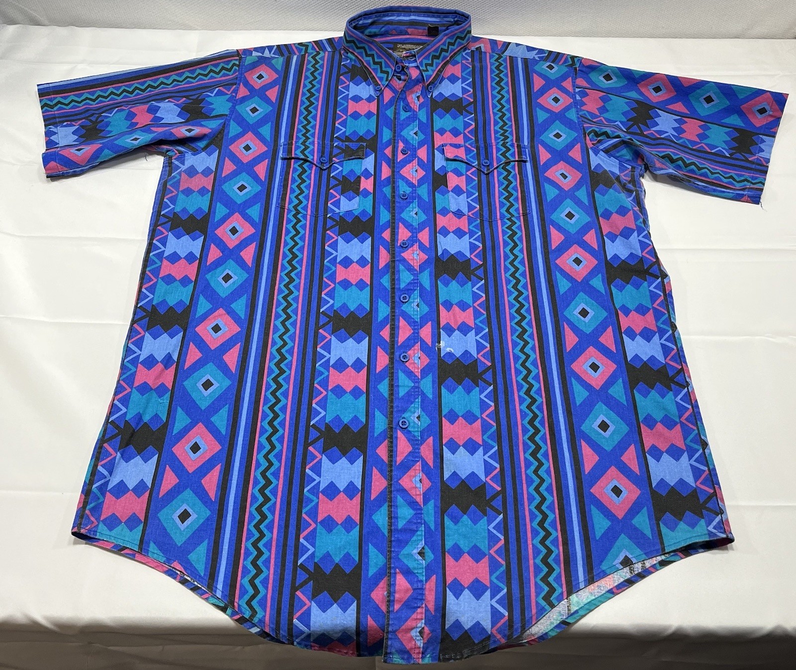 Vintage Plainsman Man 2XLT Western Aztec Print Short Sleeve Button Shirt – Flaw