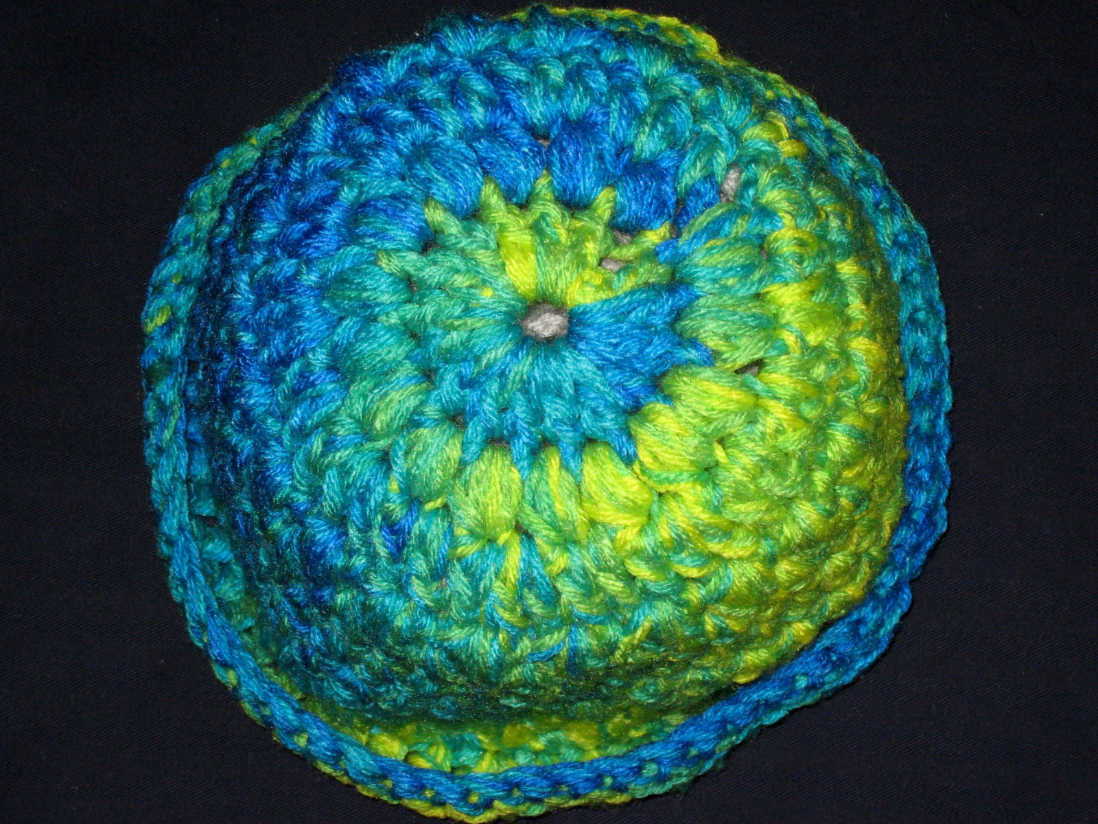 New! HANDMADE Knit CROCHETED Womens HAT and SCARF SET Blue GREEN Yellow ART Mens