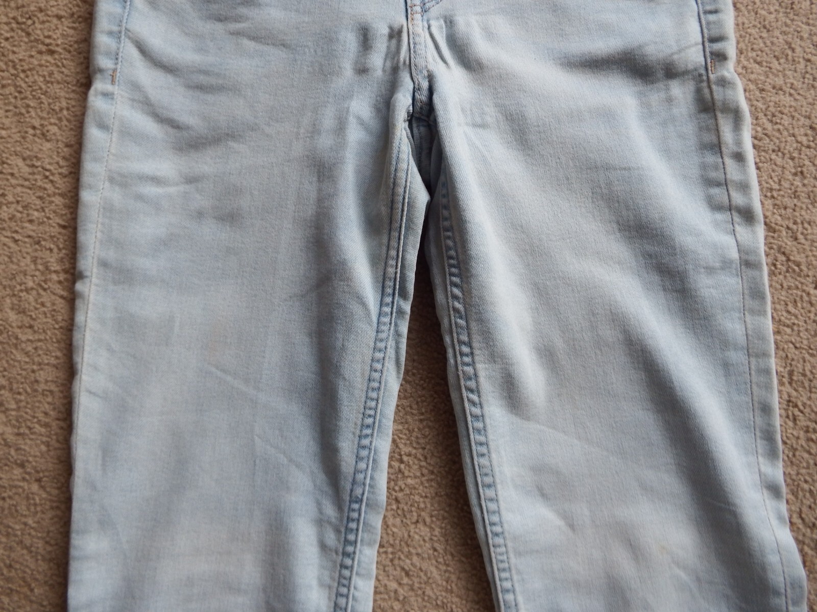 H&M Divided Light Blue Wash Denim Skinny Jegging Jeans Mid Rise Size 8 Stretchy