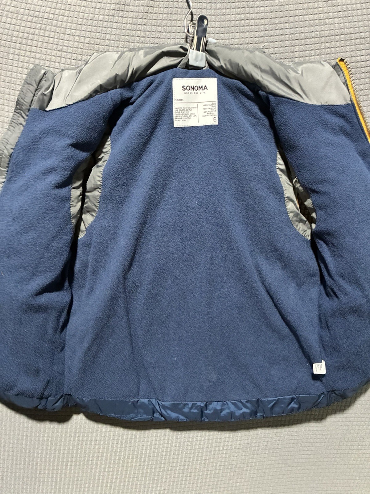 *Never worn* Somona puffer vest, size 6youth! Fleece lined