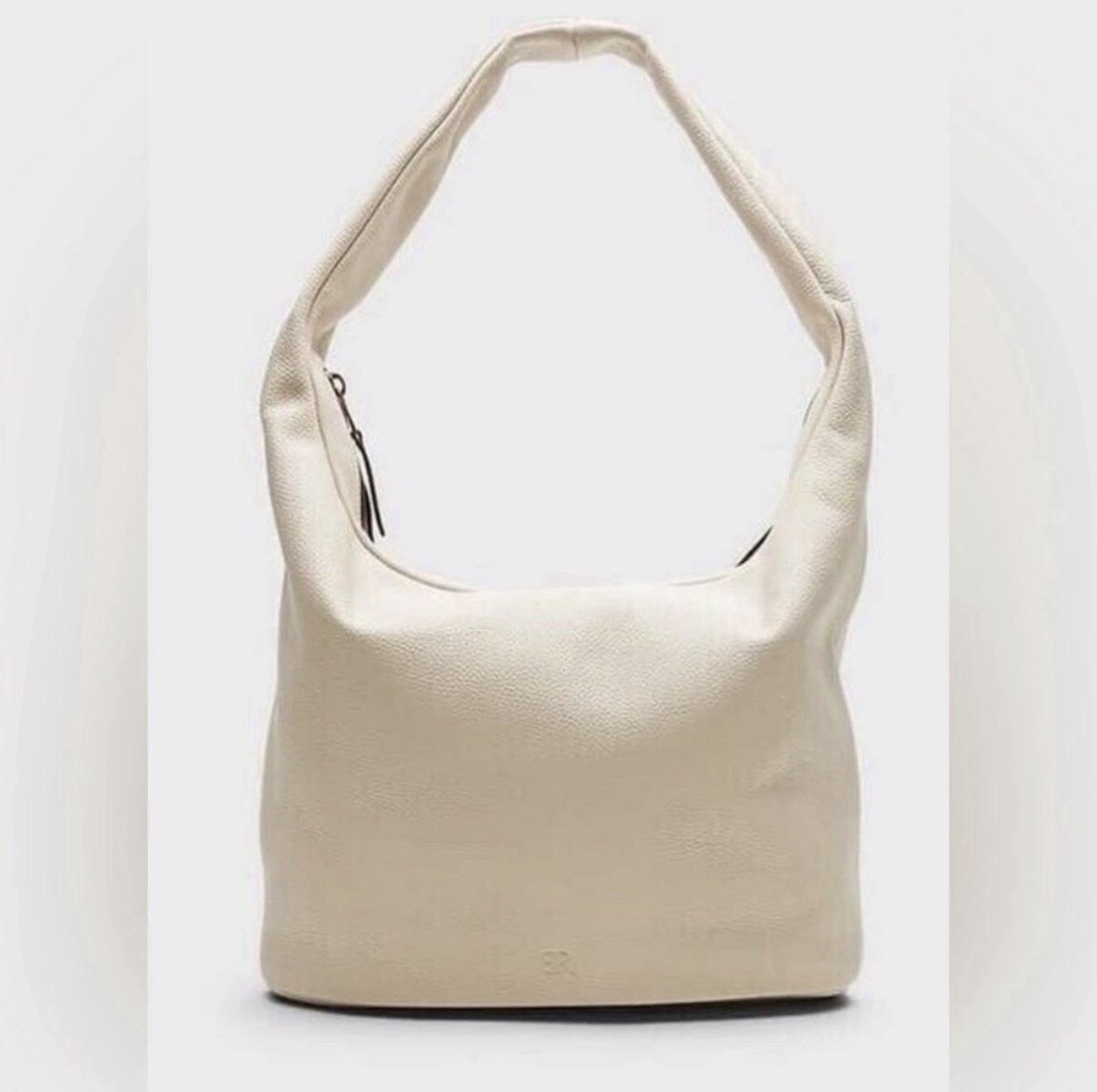 Banana Republic Beige Pebbled Shoulder Bag, Leather, Zip, Gold Hardware