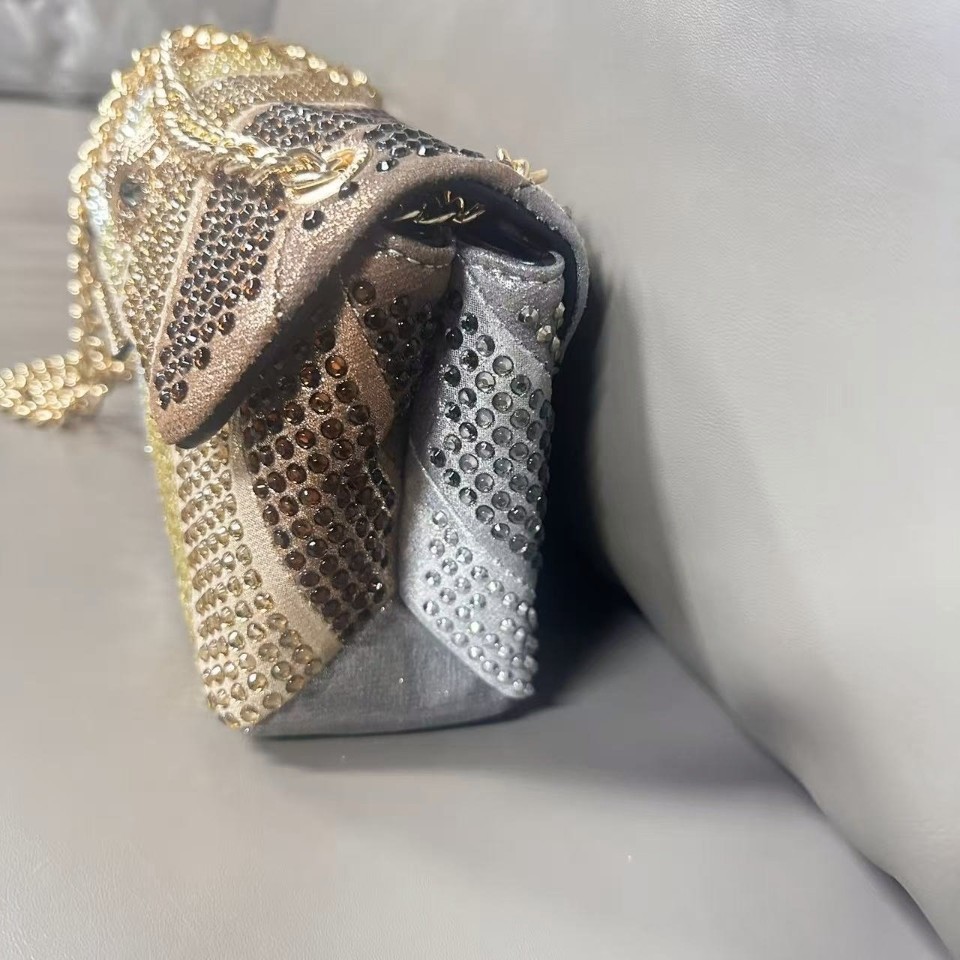 Kurt Geiger London Ombre Crystal Crossbody Bag Gold Eagle Chain 21×8×15 cm