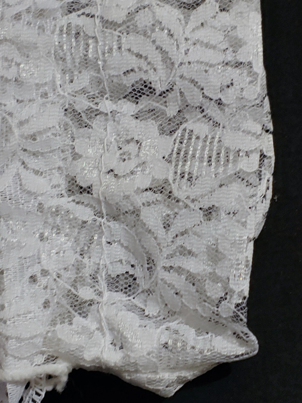 White Lace Bag Pouch w/ Drawstring  9 1/2″ x 12 1/2” overall – made in Thailand
