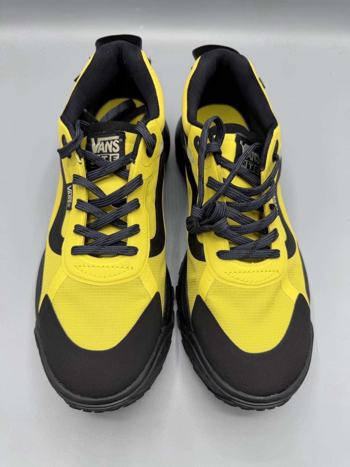 New With Box Vans MTE Crosspath Black/Yellow Hiking Trail Sneakers Mens