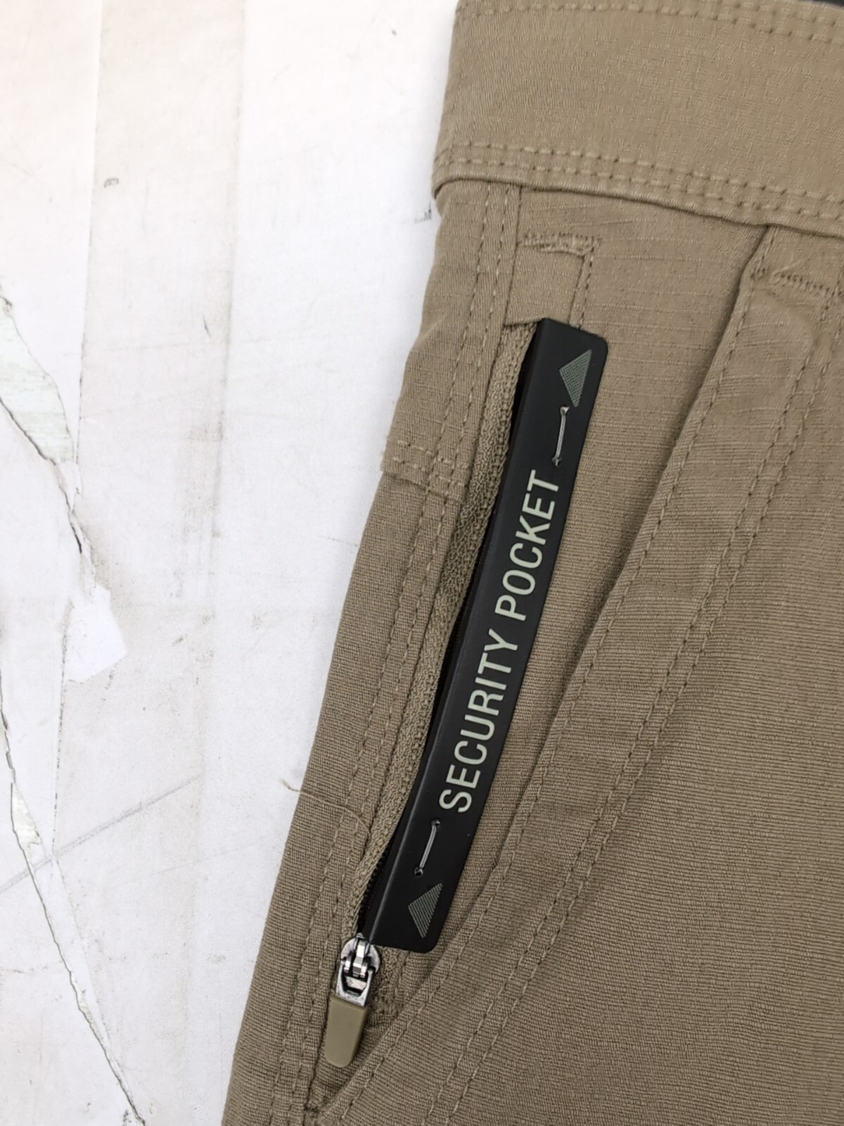 WP Weatherproof Men 10″ Inseam Security Pocket Stretch Trail Utility Sz 32 AM28
