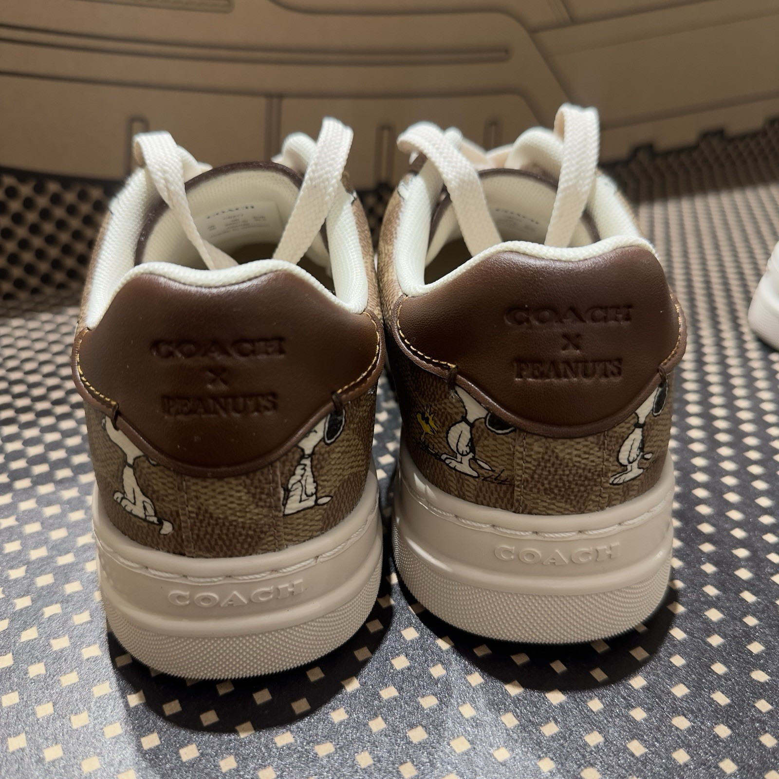 Coach X Peanuts High Line Sneaker In Signature Canvas With Snoopy Print 5B NEW
