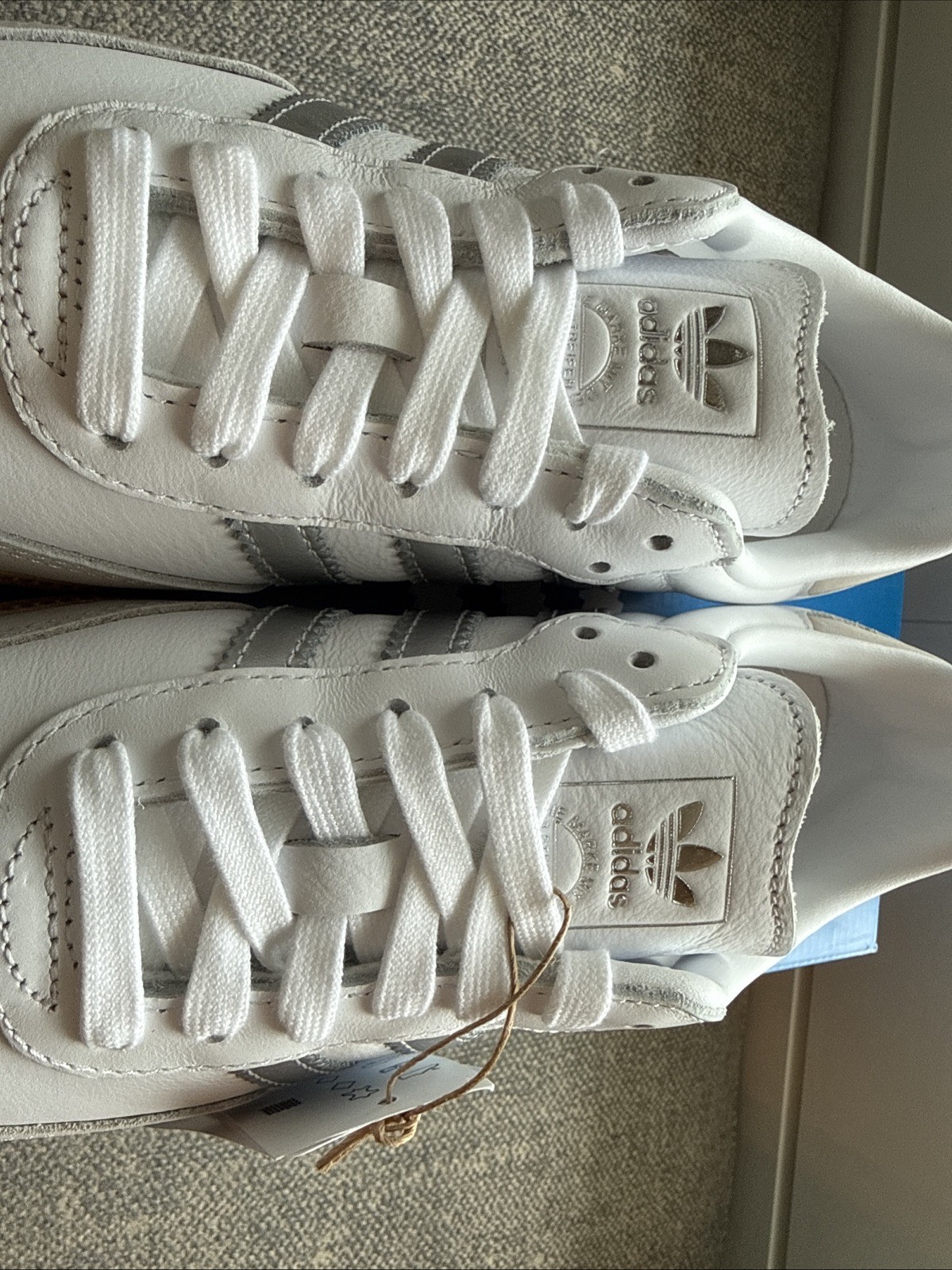 Size 6 Women’s Adidas Samba OG White Silver Metallic Grey JI2725 Sneakers Shoes
