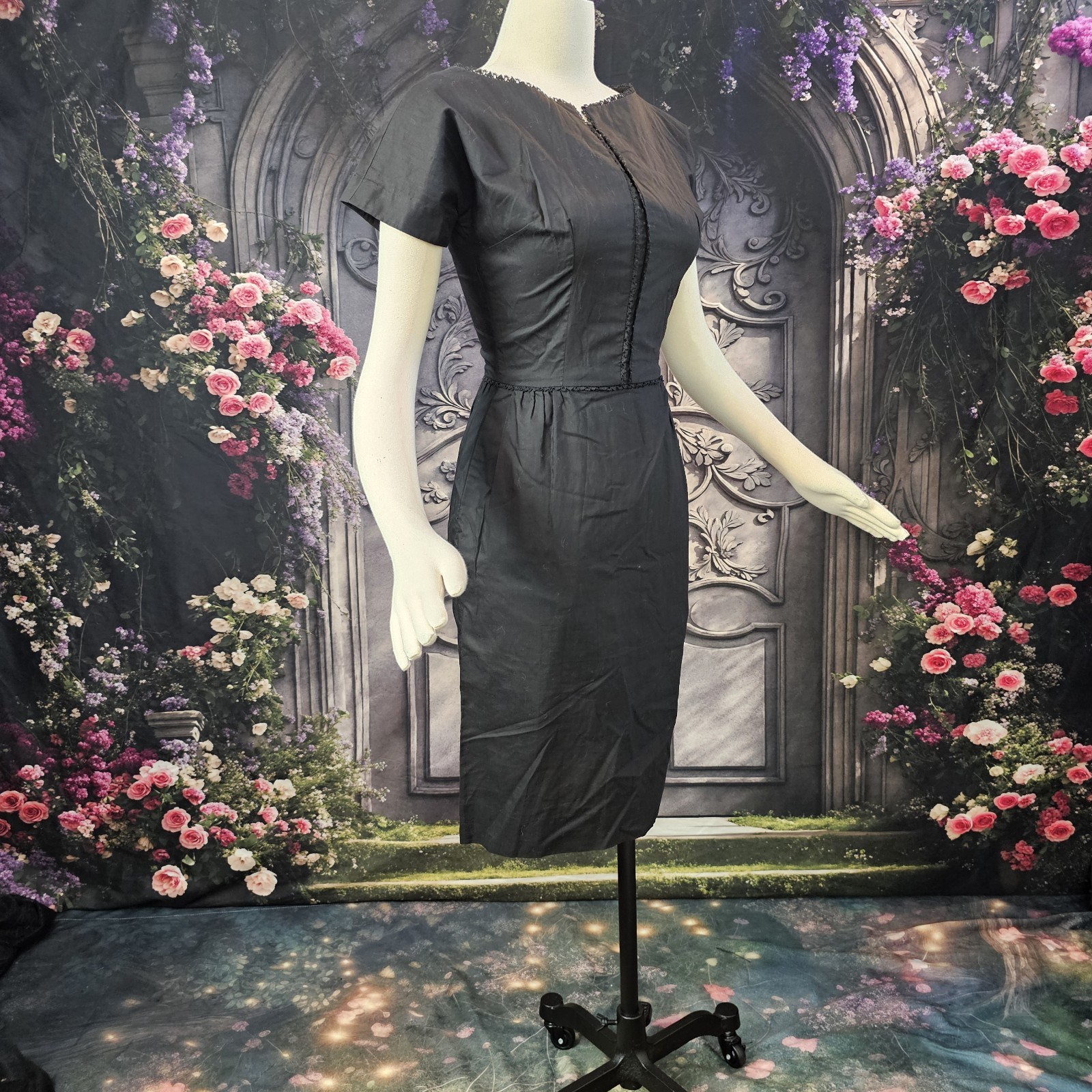 Vintage 1950s Wiggle Dress Fitted Black Polished Cotton Pinup