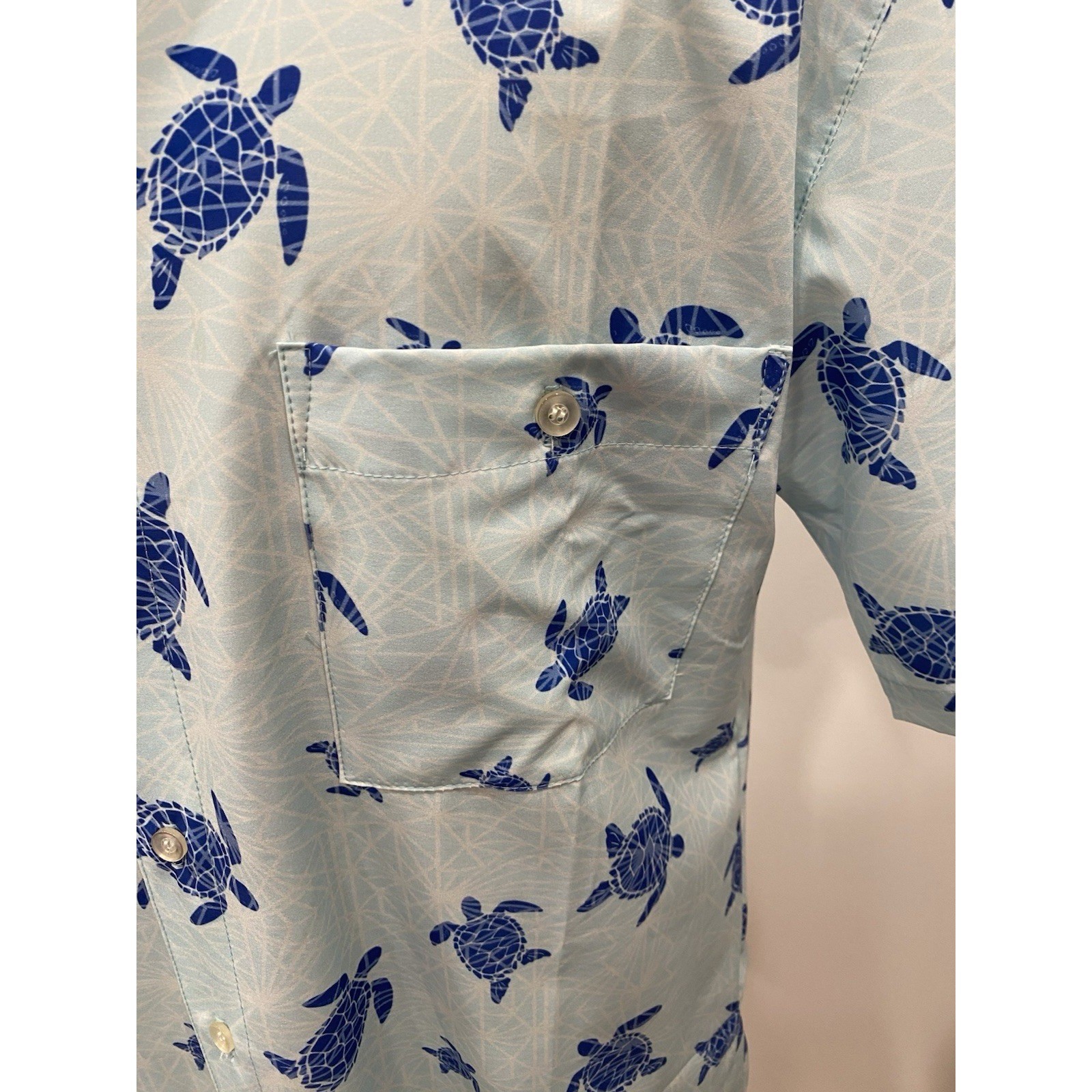 Weekender sportswear beach button down Top Blue turltle print SZ medium