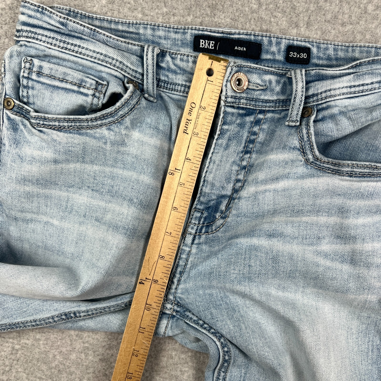 Buckle BKE Aiden Jeans Straight Stretch Denim Mens 33×30 Blue Pants Thick Stitch
