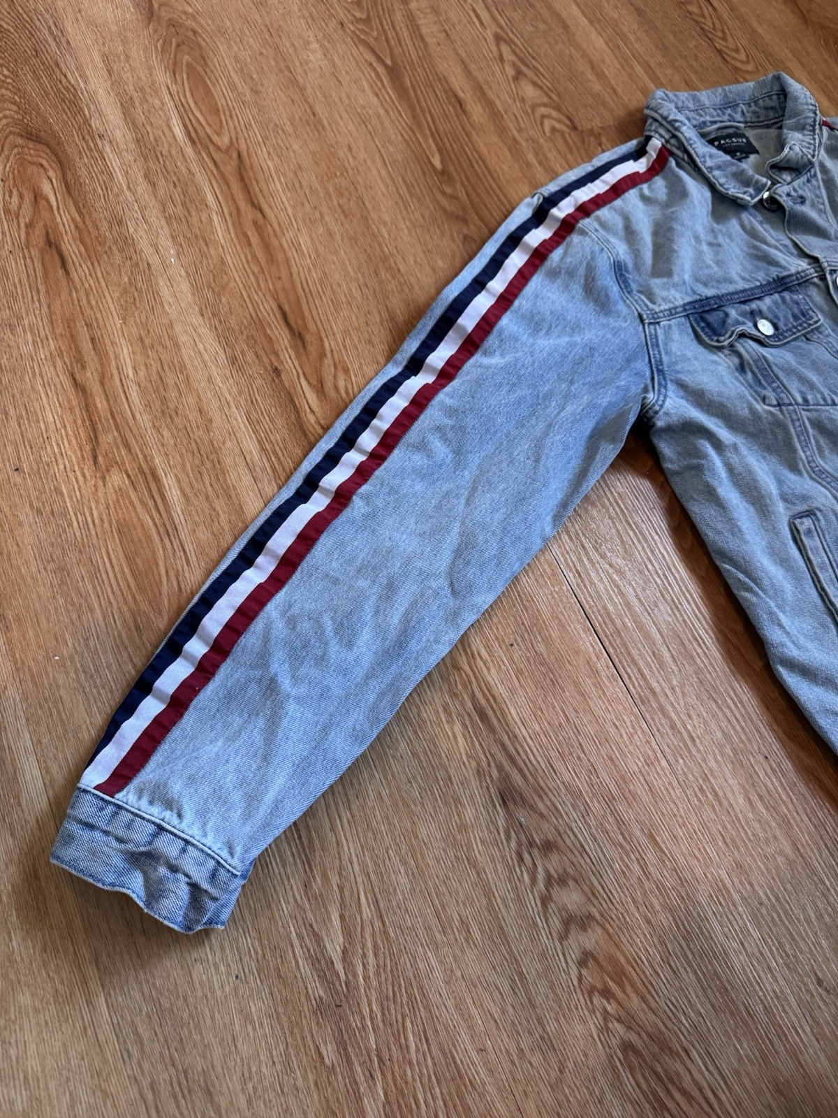 Pacsun Light Blue Denim Jacket With Stripes – Medium