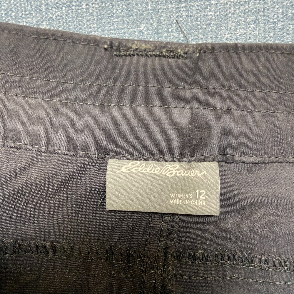 Eddie Bauer Rainier Capri Pants Womens 12 Brown Logo Utility Pockets Mid Rise