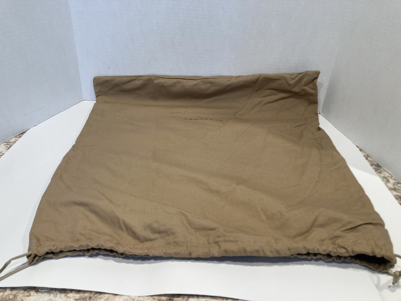 Burberry Authentic Dust Cover Bag Drawstring For Purses Beige 21” x 22” NEW