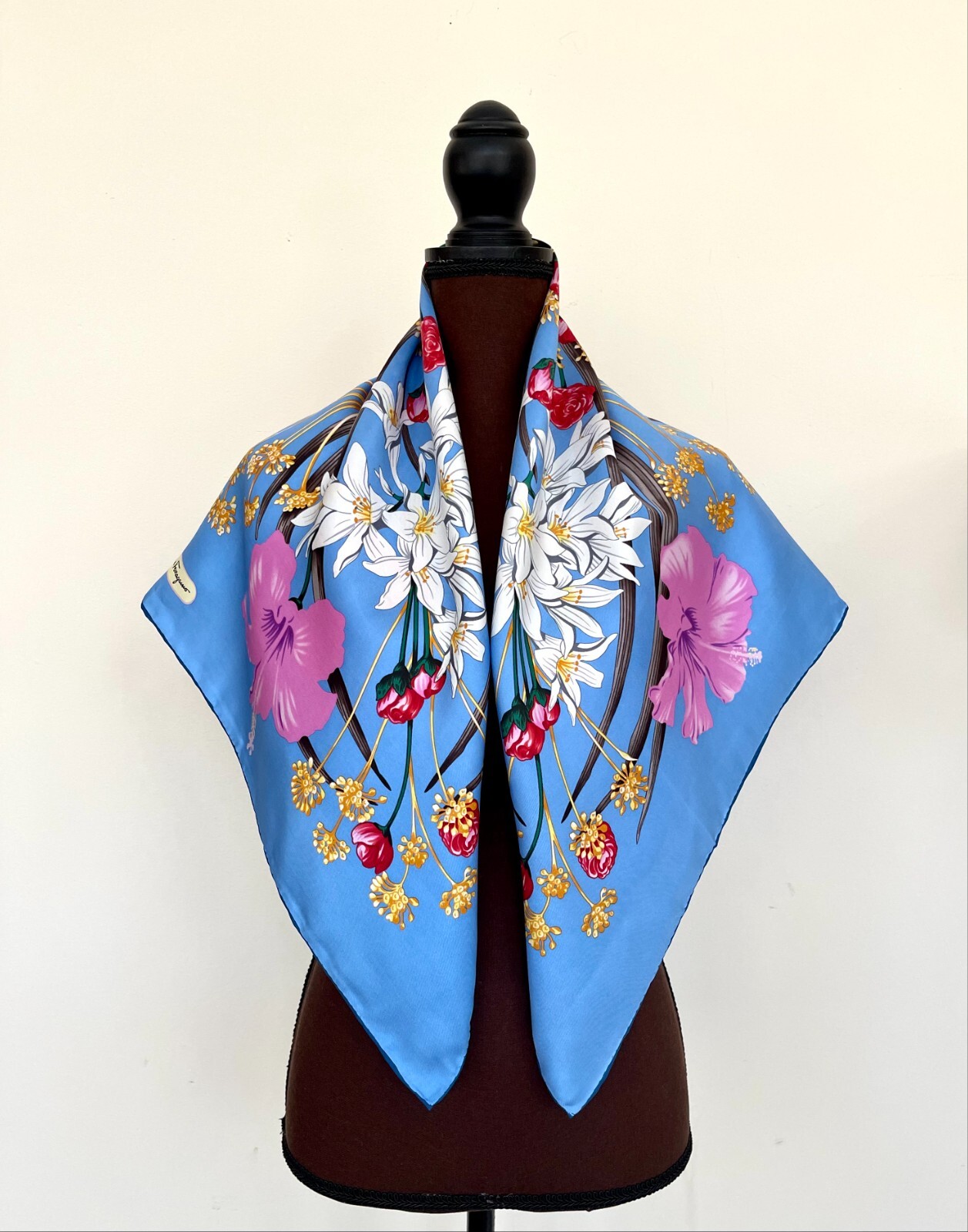 New Salvatore Ferragamo Scarf Bandana Floral Garden Blue Pink Silk Head Wrap