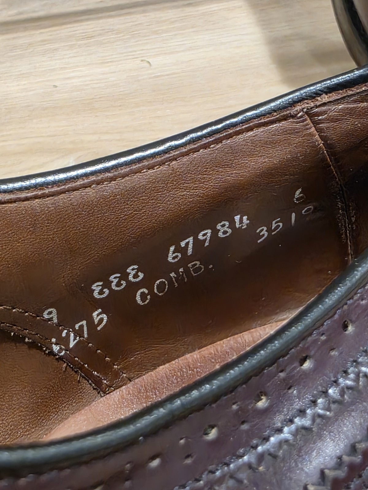 Allen Edmonds McAllister Wingtip Oxfords Burgundy 9 EEE USA Leather Wide