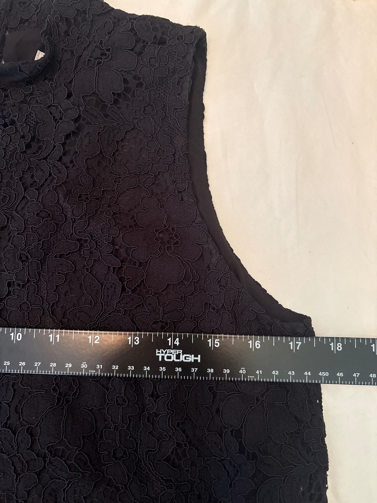 Tahari Black Lace cotton blend mock neck sleeveless top S