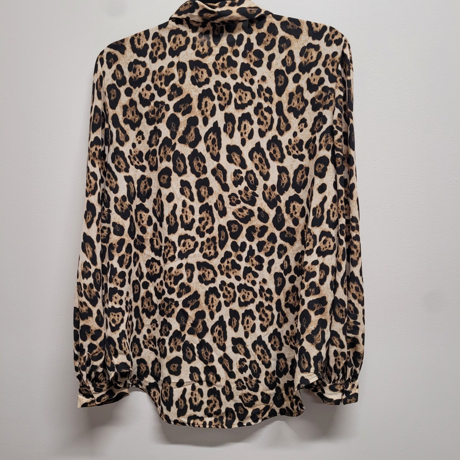 Neiman Marcus Womens Leopard Print Button Down Blouse Long Sleeve Brown Tan L