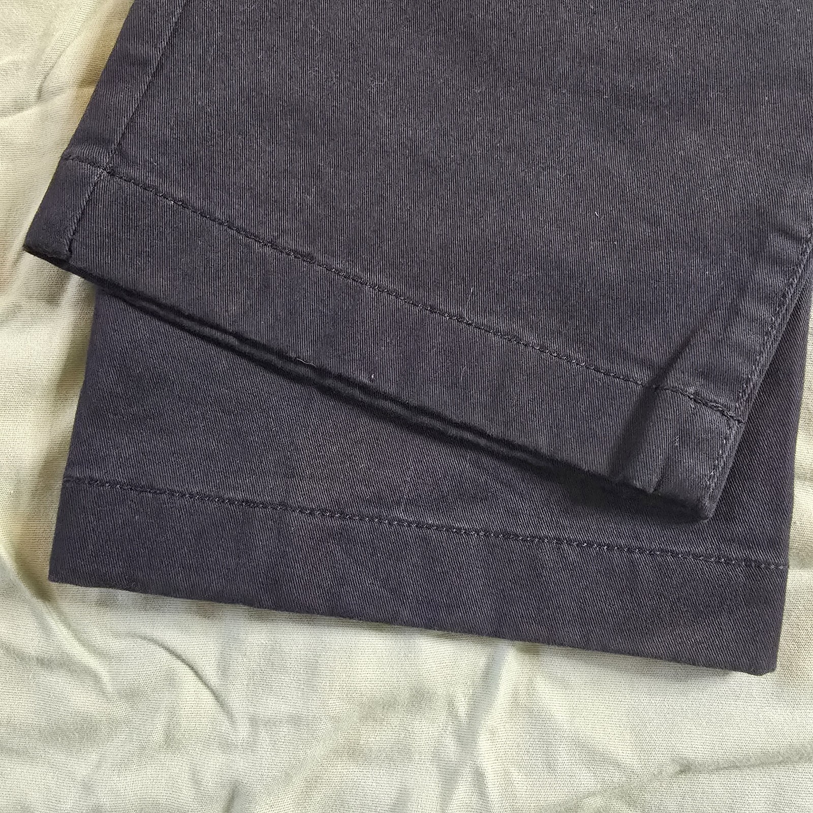 UNTUCKiT Mens Slacks W34 L30 Straight Fit Navy Blue 97% Cotton Stretch Comfort