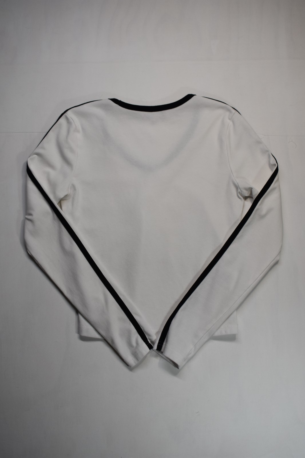 Edikted White Long Sleeve Top with Arm Stripe – White and Black Womens Size S S