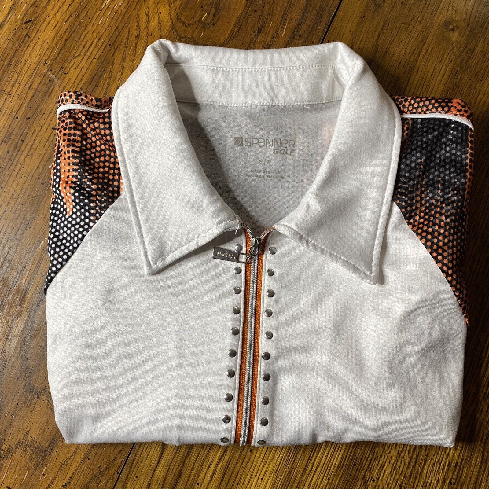 Spanner Golf Women’s Size Small Top 1/2 Zip Orange White Short Sleeves, Collar