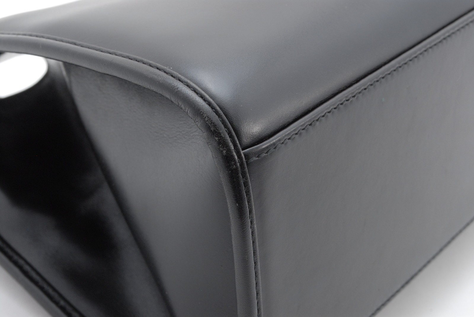 GUCCI Jackie Black Leather Hand Bag