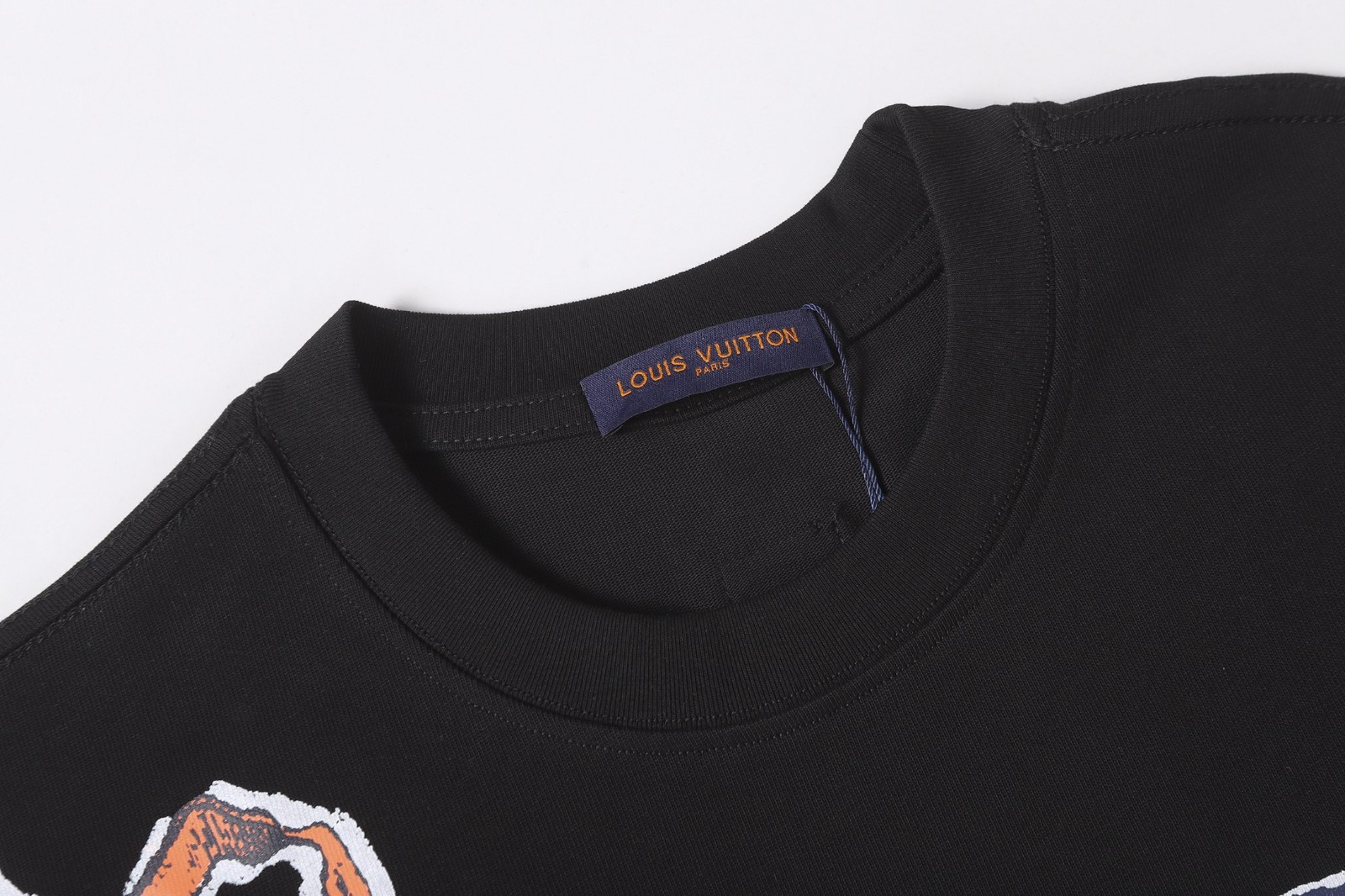 men casual round neck short sleeve men black T-shirt size M/L/XL
