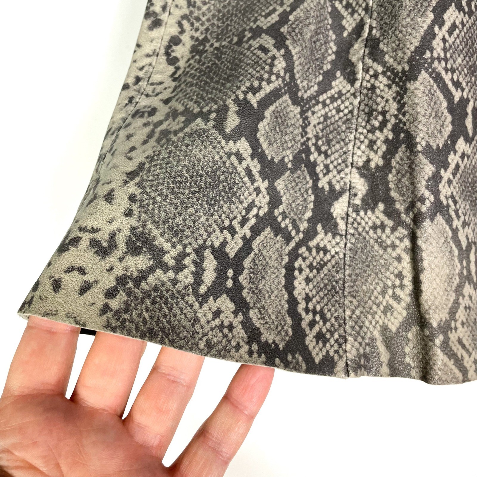 VEDA Snakeskin Leather Skirt A Line Mini Grey Cream Sz 2