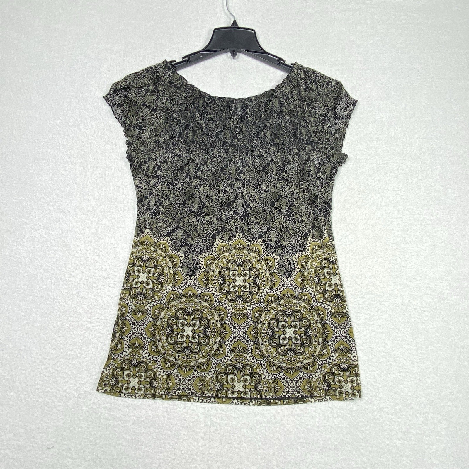 Axcess Liz Claiborne Two Tone Boho Top Women’s L Floral Lace Medallion Print