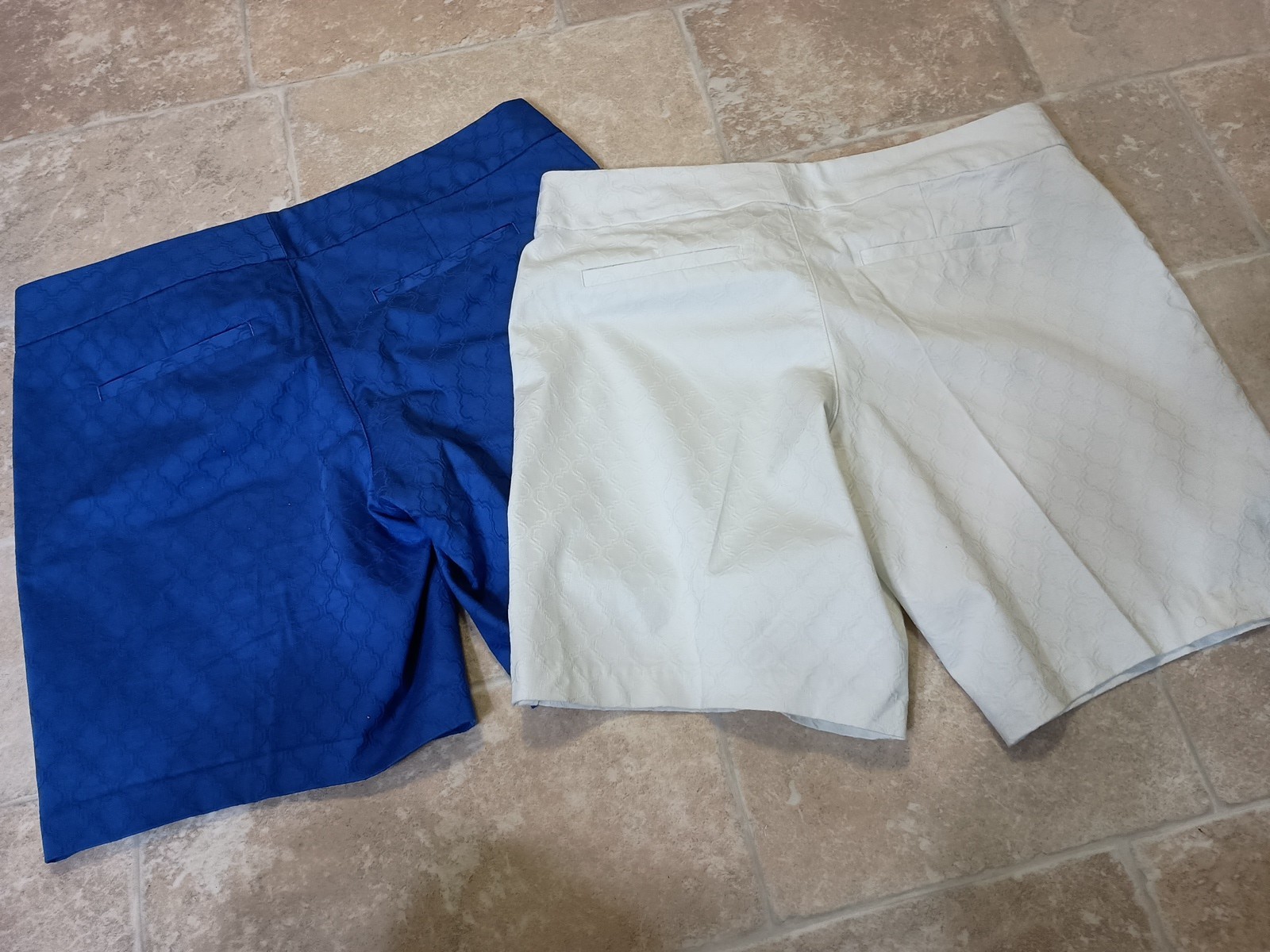 2 Lilly Pulitzer Womens Gardinia Shorts Brilliant Blue& White Geometric Print 8