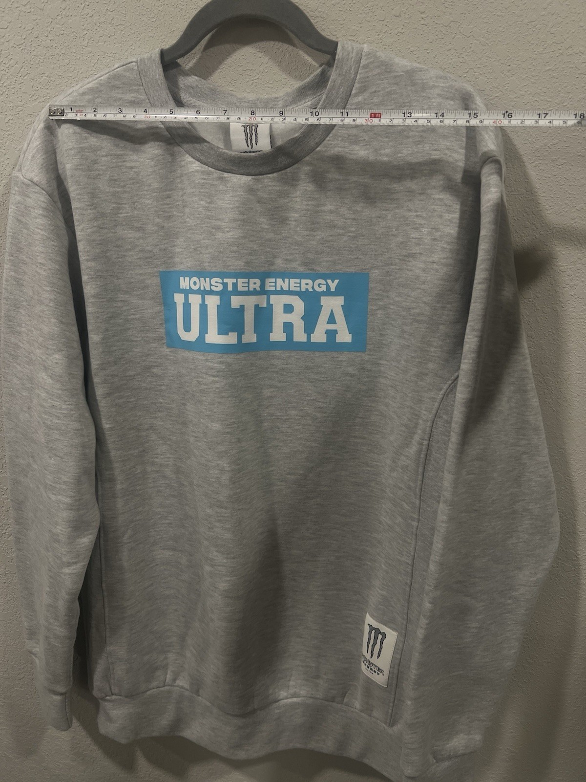 Monster Energy Ultra Sweatshirt Mens Medium M Gray Heather Graphic Crewneck