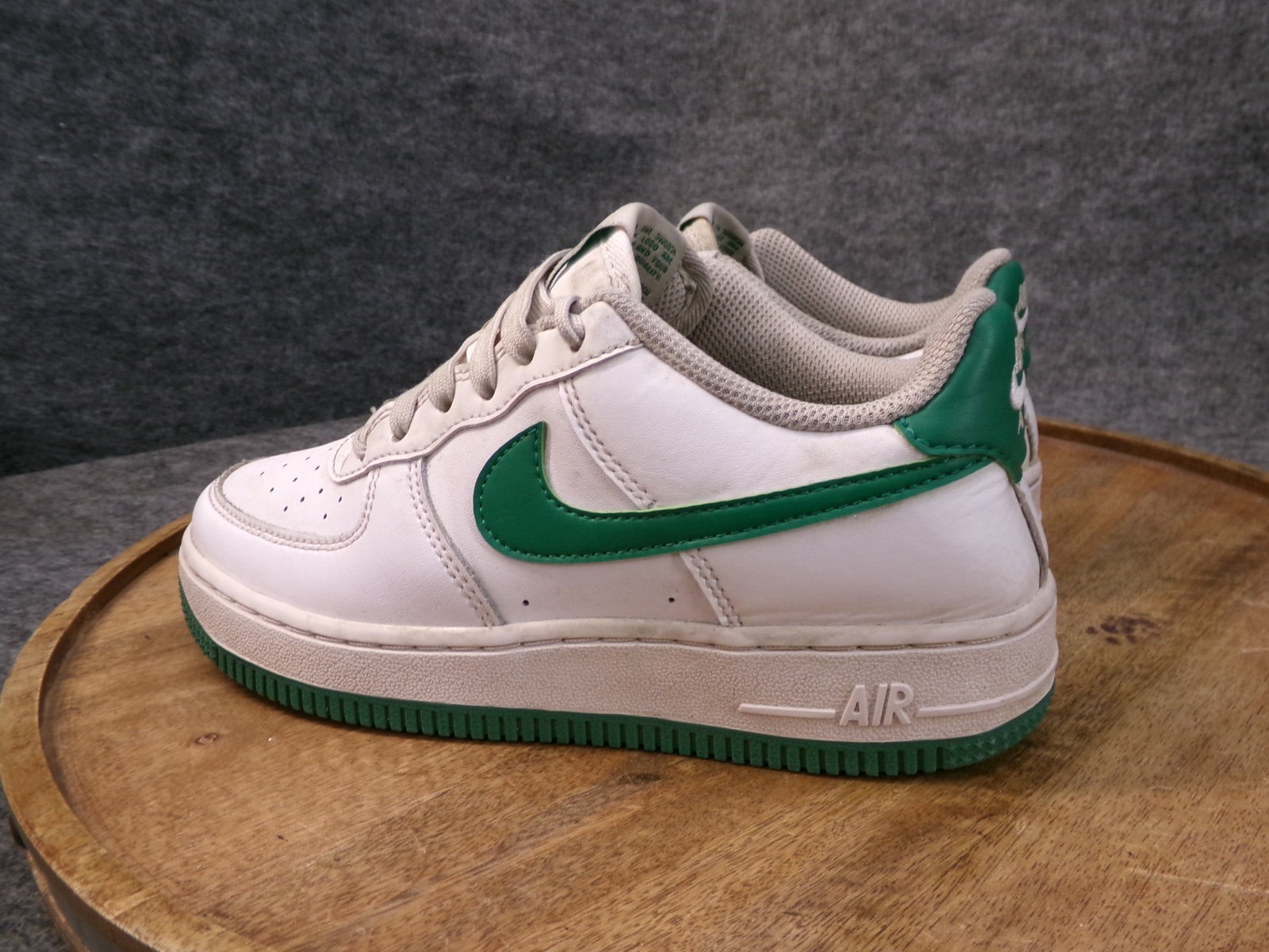 Nike Air Force 1 (GS) White Malachite Green Youth Size 2.5Y Shoes FV5948-103