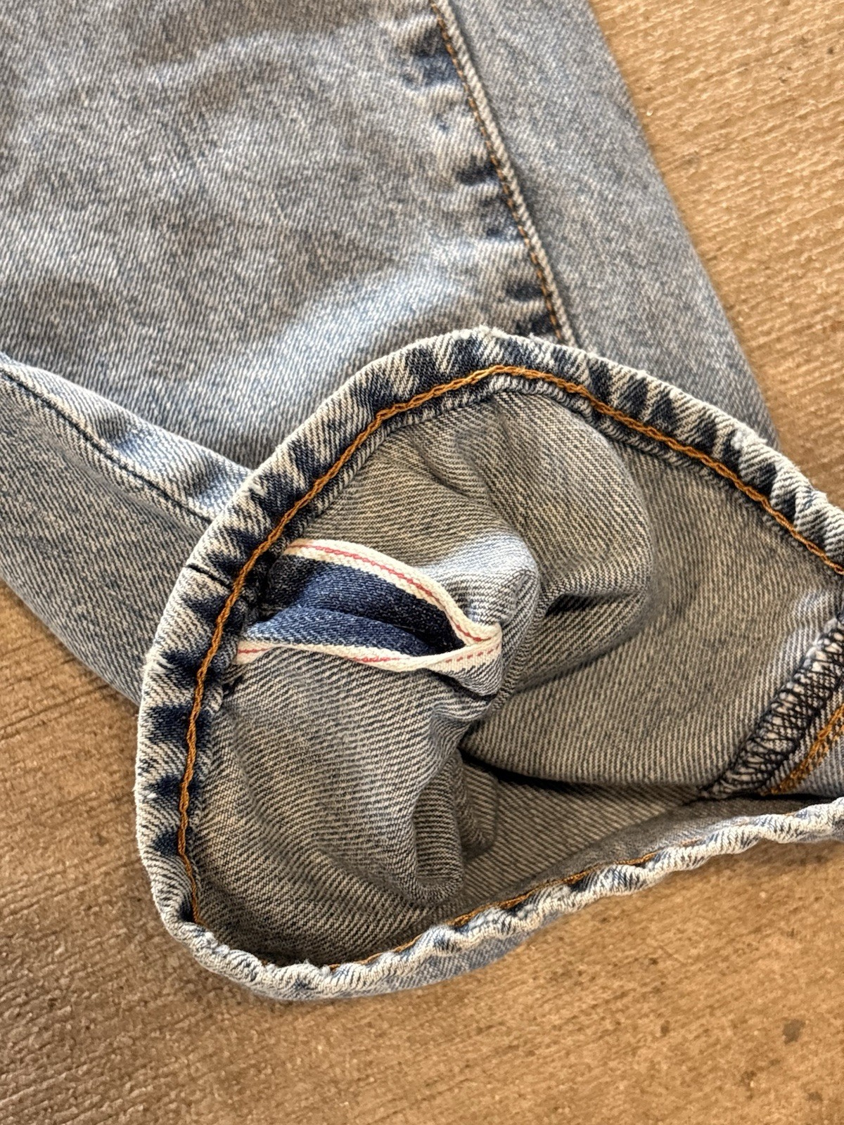 Selvage Levi’s Men’s Blue Denim Straight Leg Regular Mid Rise Light Wash Jeans