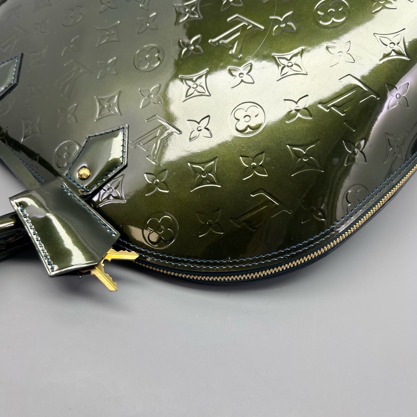 Louis Vuitton Pre-Owned Authentic Luxury Handbag 39*29*19cm Shell