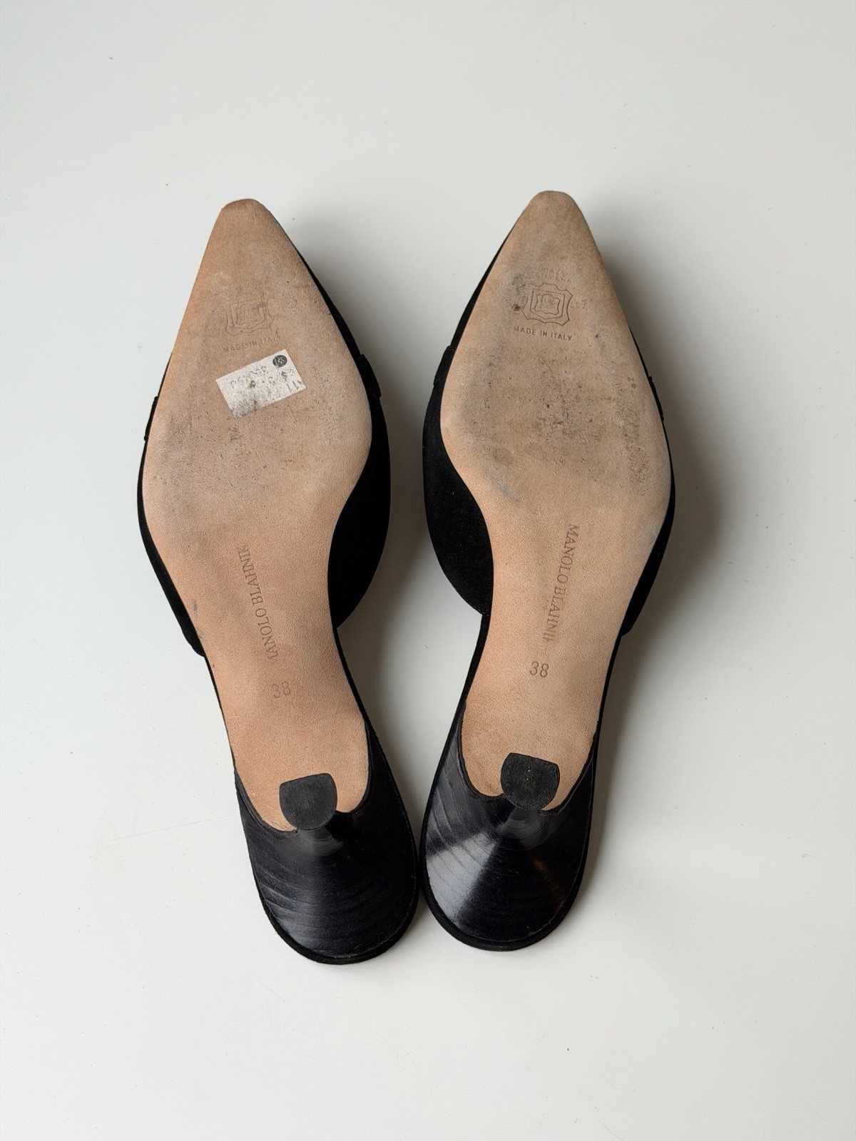 Manolo Blahnik vintage black suede mules, IT 38, ~ US 7.5-8, kitten heel: 2”